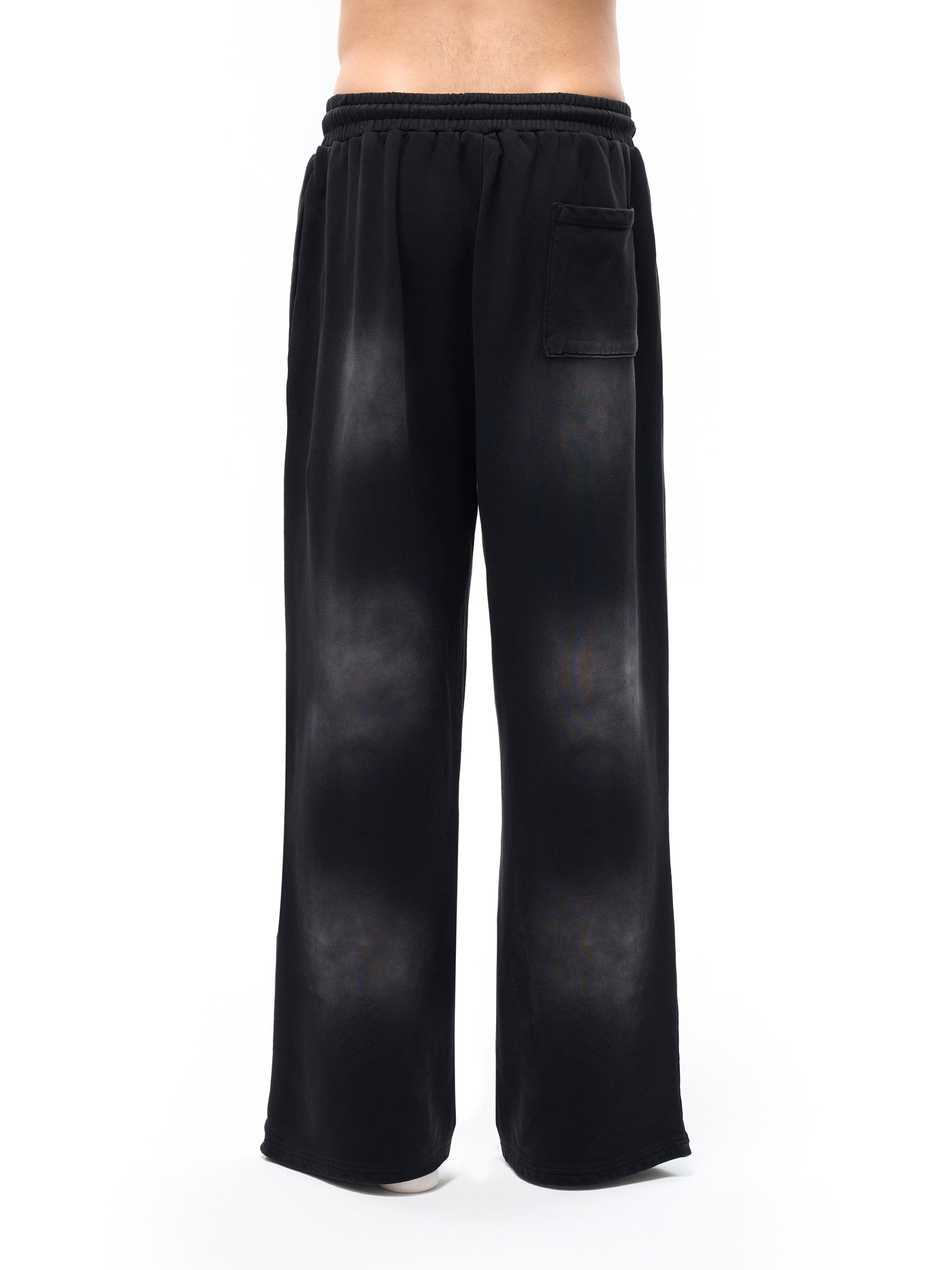 WhiteoutGallery Loose Fit Essentials