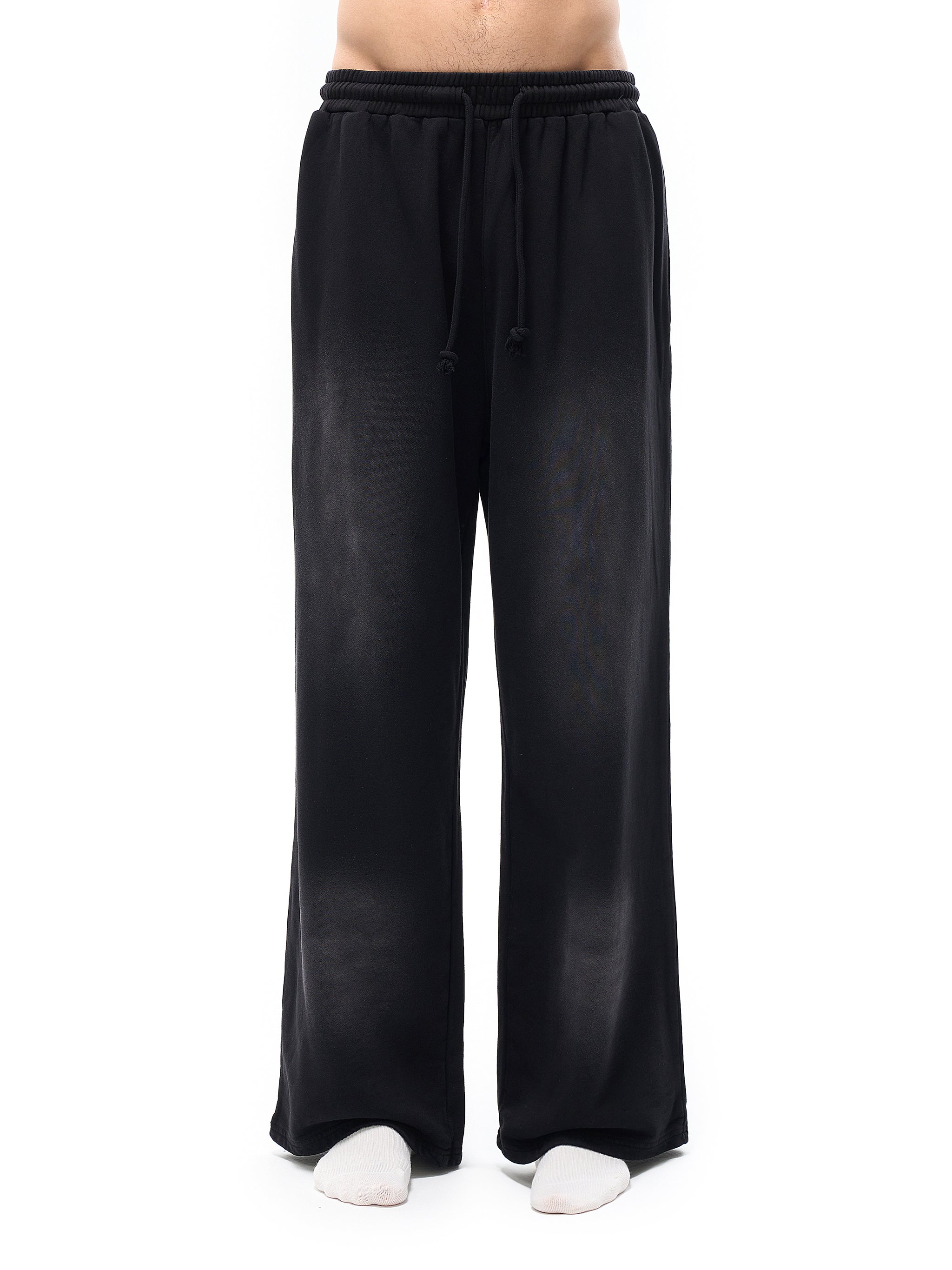 WhiteoutGallery Loose Fit Essentials